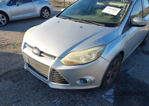 2014 Ford Focus Se from USA, damaged, VIN 1FADP3F2XEL388048